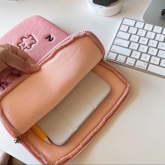 iPad Case Pouch Kawaii Pink Bear Sleeve Bag 11inch | Gifts For Her | Zipper case - Picture 5 of 6